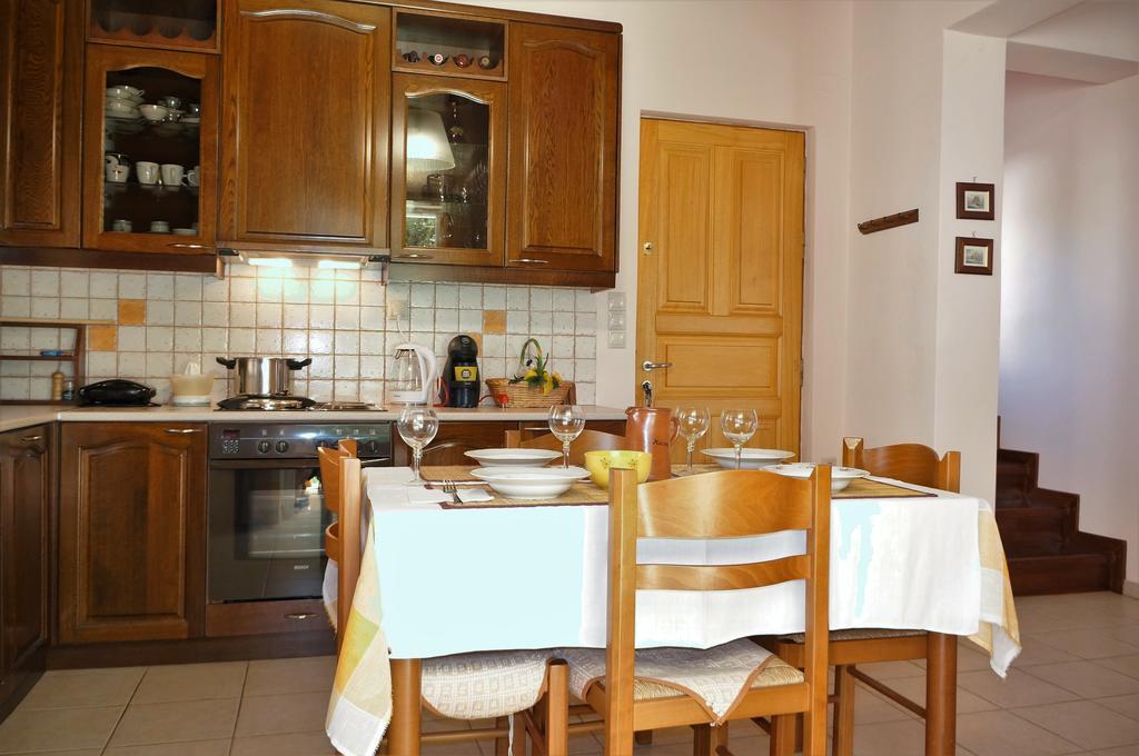 Villa The Platanus Tree Kato Vasiliki ภายนอก รูปภาพ