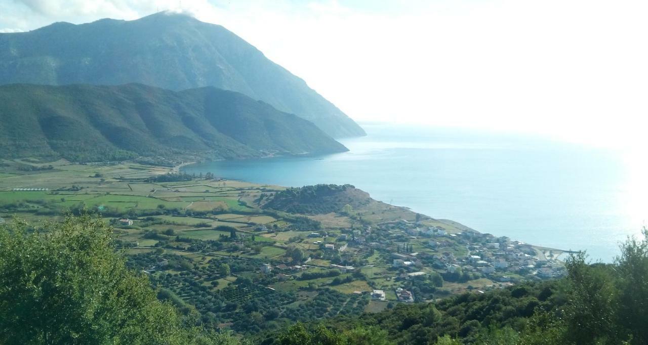 Villa The Platanus Tree Kato Vasiliki ภายนอก รูปภาพ