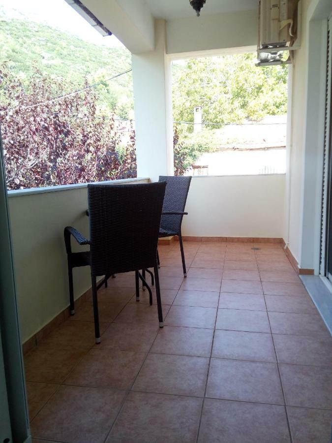 Villa The Platanus Tree Kato Vasiliki ภายนอก รูปภาพ